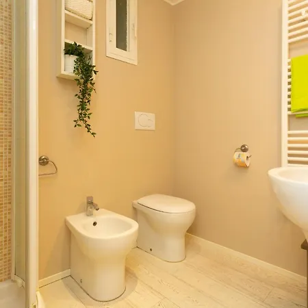 The Best Rent - Beautiful Near Loreto Metro Station