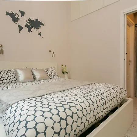 The Best Rent - Beautiful Near Loreto Metro Station *