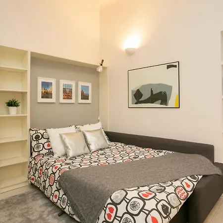The Best Rent - Beautiful Near Loreto Metro Station *